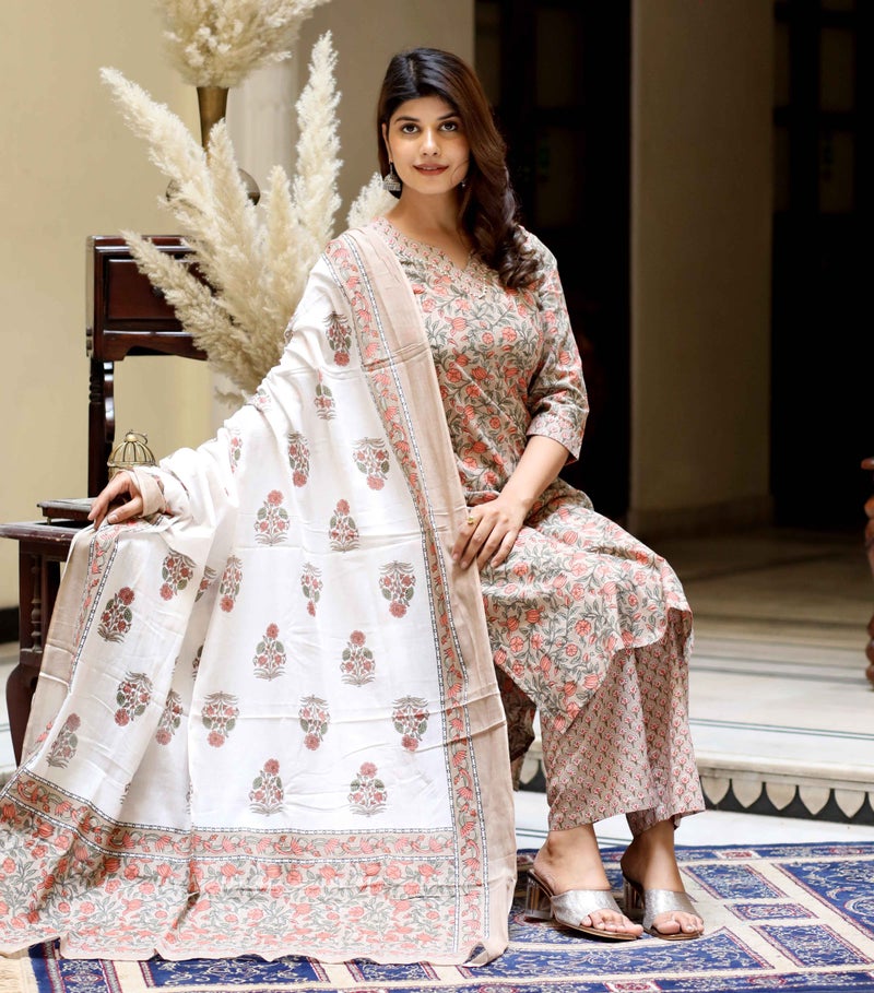 Miravan Women's Brown Floral Printed Kurta Set for Women - Image 3